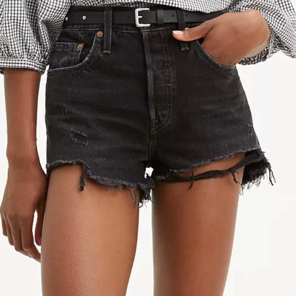 Levi’s classic 501 black denim shorts